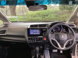 フロントガラスが大きく、ワイドな視界で運転もしやすくなるように、設計されています。