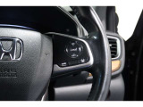 Hondaセンシングの機能のひとつ、アダプティブクルーズコントロール付!アクセルから足を離しても設定したスピードと前車との車間を保ち走行してくれます!車線維持もアシスト☆高速道路で疲労軽減ですね☆