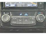 お好きな温度に設定すれば自動的に温度を調節、車内を快適空間に仕上げてくれます。