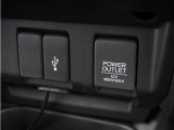 12V電源ソケット、USB接続端子!使いやすい場所に!装備が充実しています♪