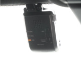 ◆ドライブレコーダー◆映像・音声などを記録する自動車用の装置です。 もしもの事故の際の記録はもちろん、旅行の際の思い出としてドライブの映像を楽しむことができます。