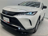 LEDヘッドライトです。デザイン性がよくとても明るいので、夜間の走行や悪天候でも安心です。しかも長寿命!