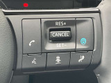 プロパイロット2,0搭載。高速道路でドライバーに代わってアクセル、ブレーキ、ステアリングを自動制御します。