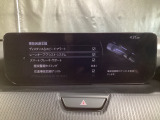 ハンドル操作をアシストすることにより車線からの逸脱回避を支援します。