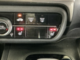 運転席/助手席シートヒーターで寒い日もすぐに温かくなり快適に過ごせます。2段階の温度調整が可能です