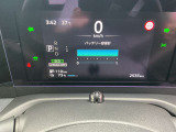 ☆視認性の良いメーターには電費情報など運転をサポートする様々な情報を表示します☆