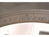 235/55R19   車両装着標準タイヤサイズです。 タイヤのご相談も石川トヨペットカローラにお任せください