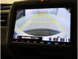 バックガイドモニターで、後方を確認しながら安心して駐車することができます。運転初心者も熟練者も必須の機能ですよ!