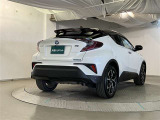 車検やメンテナンスも大阪トヨペットにお任せください。お客様のカーライフを末永くしっかりサポートします!