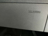 ニ-エアバックは衝突時、ドライバーの足を守ってくれます!