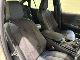運転する人の体をしっかり支えるシート!使い勝手のいいパワーシート♪