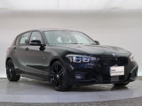 一目で伝わるBMW特有のスポーティーなプロポーションは、BMWの走行性能を生み出すのに欠かせない要因の一つです。細部まで拘りぬいたお車をぜひ一度ご覧ください!
