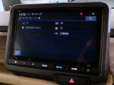 CD、DVD、Bluetooth、AM、FM、AUX、スマートフォン接続ができます。