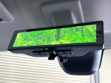 【デジタルルームミラー】後席の大きな荷物や同乗者で後方が確認しづらい時でも安心!カメラが撮影した車両後方の映像をルームミラー内に表示。クリアな視界で状況の確認が可能です!