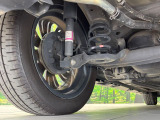 お車を安心してお乗りいただく為には、足回りの定期点検が欠かせません。サービスサポート(有償保証)では無料点検もご提供しており、安心のカーライフをお過ごしいただけるサポート体制が整っています。