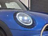 LEDヘッドライト・1目でMINIと分かる丸目のライトです。