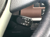 【クルーズコントロール】高速道路もラクラク走行。アクセルを離しても一定速度で走行ができ、長距離運転時の負担を軽減!加速・減速も簡単なスイッチ操作で調整できます。