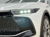 LEDヘッドライトです。デザイン性がよくとても明るいので、夜間の走行や悪天候でも安心です。しかも長寿命!