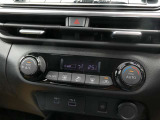 車内を年中快適に保ってくれるオートエアコン。
