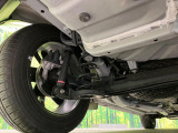 お車を安心してお乗りいただく為には、足回りの定期点検が欠かせません。サービスサポート(有償保証)では無料点検もご提供しており、安心のカーライフをお過ごしいただけるサポート体制が整っています。