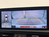 【パノラミックビューモニター】専用のカメラにより、上から見下ろしたような視点で360度クルマの周囲を確認することができます☆死角部分も確認しやすく、狭い場所での切り返しや駐車もスムーズに行えます。