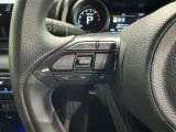 ステアリングスイッチ装備!運転しながら手元でオーディオの操作などができます。