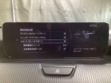 ハンドル操作をアシストすることにより車線からの逸脱回避を支援します。