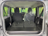 普段のお買い物や通勤、送迎等に十分な荷室スペースを確保しております。セカンドシートを倒すと、大きな荷物の積載も可能です♪