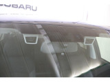 アイサイトVer.2搭載。人の目と同じように2つのカメラで車両、歩行者、2輪車、自転車を識別、判断し必要に応じて制御を行う運転支援システムです。