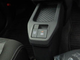 愛知ダイハツのお店にある、たくさんのスマアシ搭載車は、正常に作動する事をしっかり確認してます。