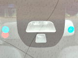 【シティブレーキアクティブシステム】低速走行中に前方の車両等を認識し、衝突しそうな時は警報とブレーキで衝突回避と被害軽減をアシスト。より安全にドライブをお楽しみいただけます。