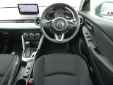 ステアリングヒーターが装備されています。寒い時期に快適な運転をサポートする機能です。