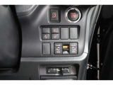運転席右側の操作部です。両側電動スライドドア操作部他。