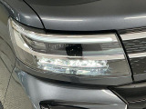 【LEDヘッドライト】現代の主流のライト。明るい光が瞬時に立ち上がり、必要な場所を均一に照らします。寿命も長く省エネで、スタイリッシュなデザインです♪