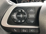 【ステアリングスイッチ】左です。ハンドルから手を離さず、運転に集中したまま手元でオーディオ操作等ができます。