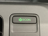 ★ECONスイッチ★ エコドライブを加速しよう!スイッチをONにすると、運転の仕方によるロスを抑え込み燃費をよくするようクルマが頑張ります(*^ー^*)燃費向上にチャレンジ♪