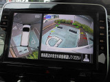 アラウンドビューモニター:空から見下ろしているような視点でスムーズな駐車と安全確認ができ安心して運転出来ます。
