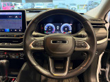 ハンドルを握れば目の前にJeepワールドが広がります!