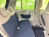 運転席側後部座席