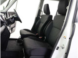 見通しのよいすっきりとした視界で、誰でも運転しやすいです。運転のしやすさは疲れにくさにも繋がりますよ♪