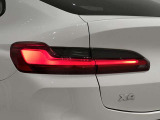 BMW伝統のL字型テールライト