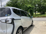 最近では、当たり前の両側スライドドア。チャイルドシートを2つ付けるときなどは、やっぱり両側にドアがあると便利なんですよね。