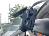 ●仕入れ段階で徹底したチェックを行い、厳しい審査にパスした車だけを展示・販売しています。弊社ではこれをプロチェックと呼び、数十の独自チェック項目に基づき、車の状態を調べ上げています。