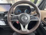 個性豊かなスタッフがお客様のご来店をお待ちしております。 女性の方、車に詳しくない方にも愛車選びをしっかりとサポート致します!!