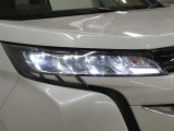 LEDヘッドライトです。デザイン性がよくとても明るいので、夜間の走行や悪天候でも安心です。しかも長寿命!