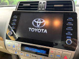 【メーカー純正ナビ】インテリアに溶け込むスタイリッシュな「専用設計」メーカーナビを装備♪視認性や操作性など基本性能にも優れ、より上質なカーライフをお楽しみいただけます。