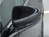 【ドアミラーウインカー】格好良さだけではなく対向車両からの視認性もよく安全に走行する為の安全装備のひとつです。