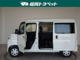 スライドドアは両側手動式です。
