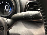 ライトスイッチです。「AUTO」にすると外の明るさに応じてスモールライト・ヘッドライトが自動でON・OFFします。夕暮れ時や屋内駐車場、トンネルなどに便利です。フォグランプもON・OFFできます。
