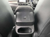 USB接続端子付きです。